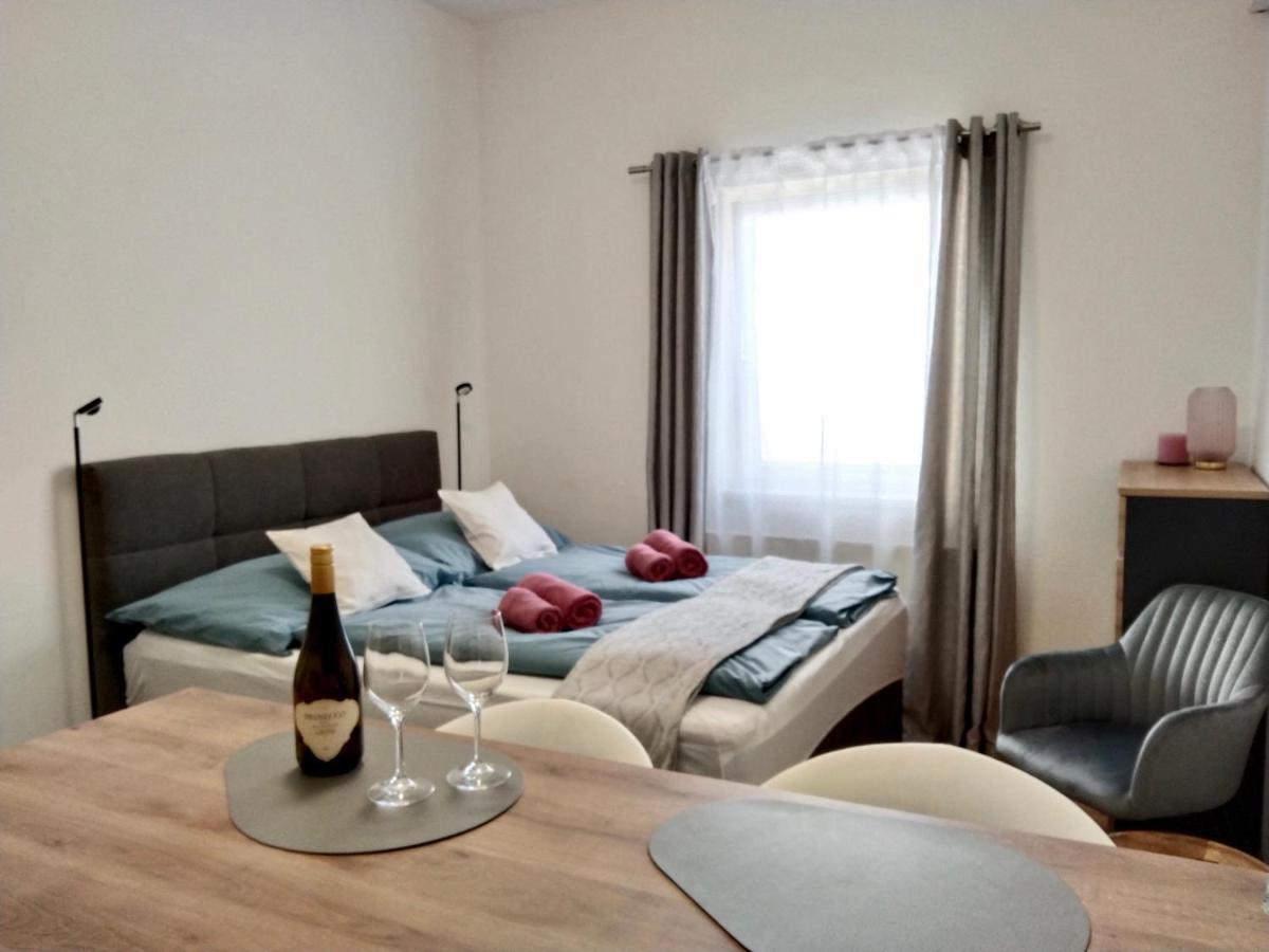 Air-Conditioned, Quiet Apartment - Center Of Sankt Poelten - Smart Tv Екстер'єр фото